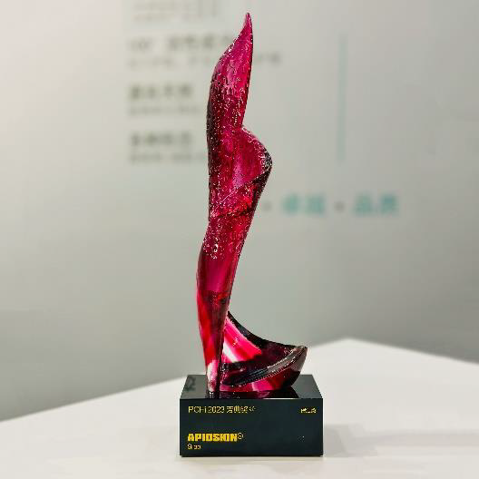 EURO COSMETICS Magazine • APIOSKIN®, SILAB’s innovation rewarded in China • Euro Cosmetics • Euro Cosmetics
